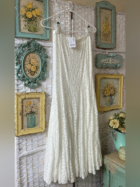 Free People Dresses & Skirts - Free People boho Long White Lace Peasant Bohemian Maxi Shabby Chic Skirt Xl New